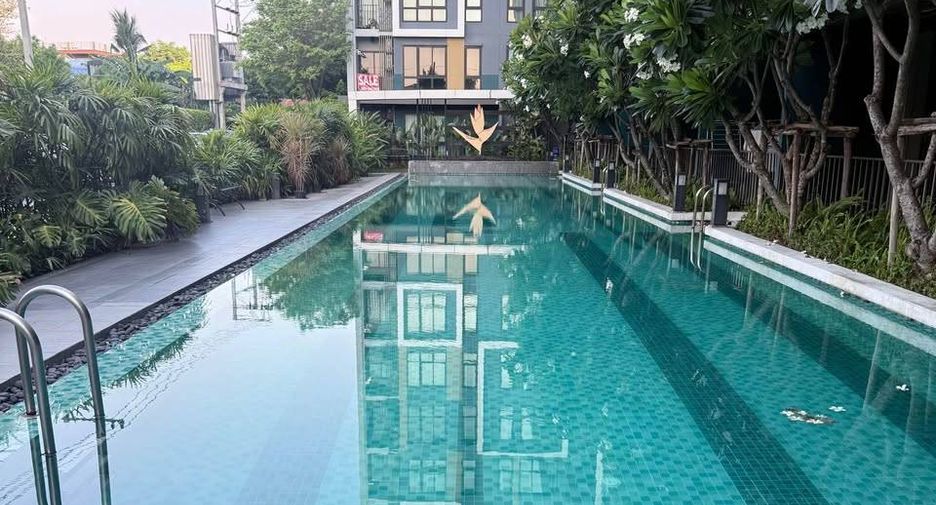 For sale 1 bed condo in Bang Kapi, Bangkok