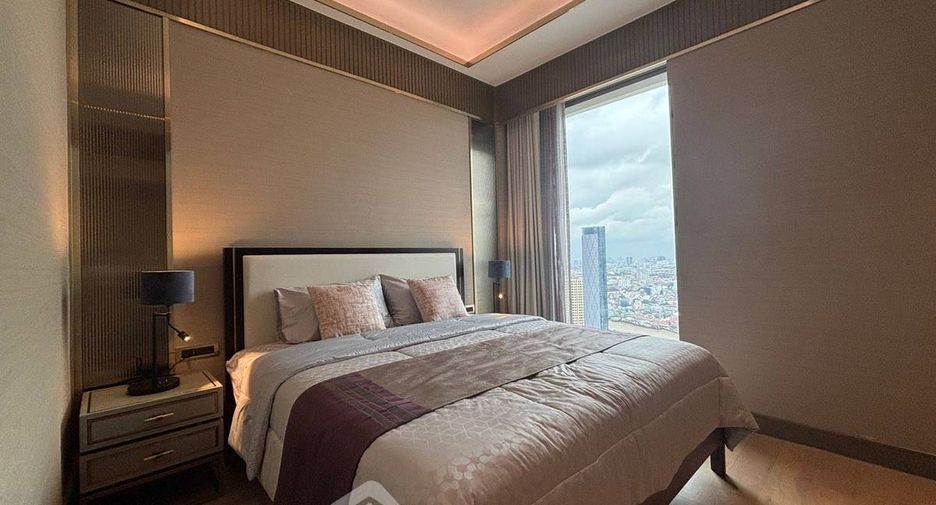 For rent 3 bedrooms condo in Khlong San, Bangkok