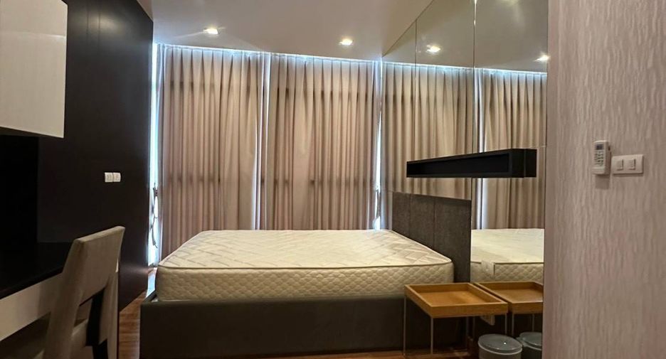 For rent 2 bedrooms condo in Bang Na, Bangkok