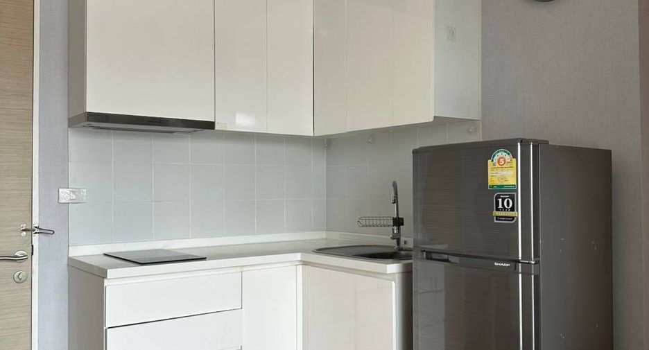 For rent 2 bedrooms condo in Bang Na, Bangkok
