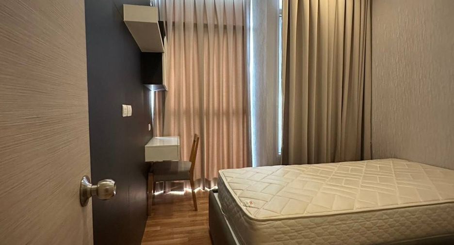 For rent 2 bedrooms condo in Bang Na, Bangkok