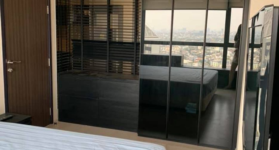 Condo en alquiler de 1 habitaciones en Khlong Toei, Bangkok