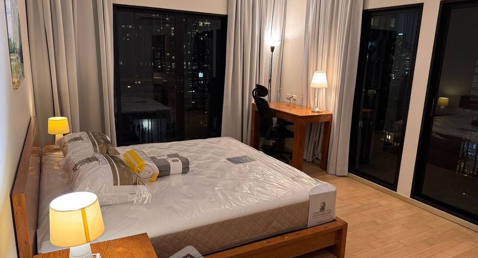 Condo en alquiler y en venta de 2 habitaciones en Khlong Toei, Bangkok