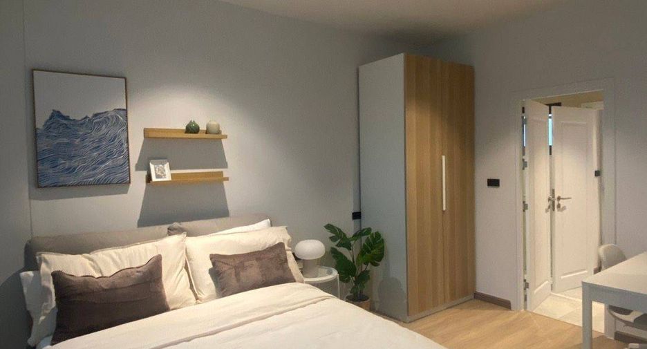 Casa en alquiler y en venta de 2 habitaciones en Huai Khwang, Bangkok