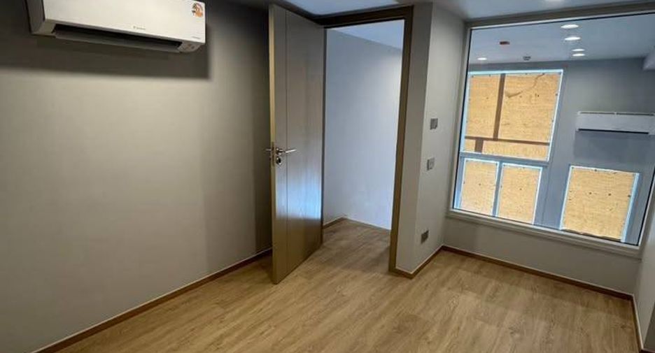 For sale 1 Beds condo in Bang Rak, Bangkok
