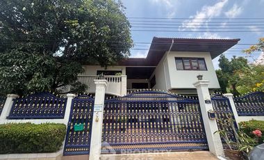 Casa en venta de 4 habitaciones en Suan Luang, Bangkok