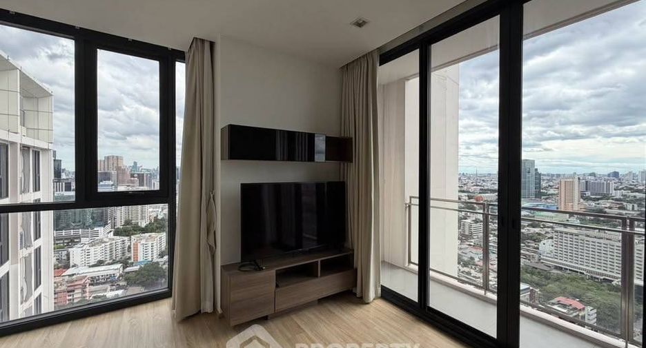 For sale 1 bed condo in Phaya Thai, Bangkok