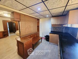 For sale 2 bedrooms condo in Wang Thonglang, Bangkok