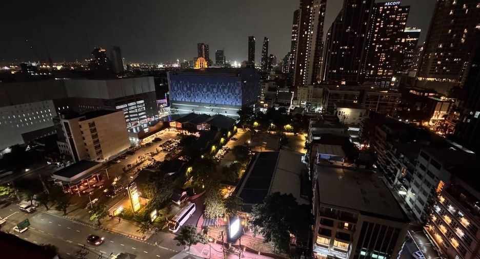 Condo en alquiler y en venta de 2 habitaciones en Khlong Toei, Bangkok