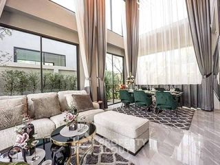 Villa zur Miete und zum Kauf mit 4 Zimmer in Bang Lamung, Chonburi
