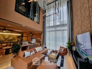 Casa en venta de 4 habitaciones en Lat Phrao, Bangkok