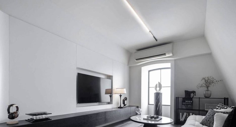 Reihenhaus zur Miete und zum Kauf mit 4 Zimmer in Watthana, Bangkok