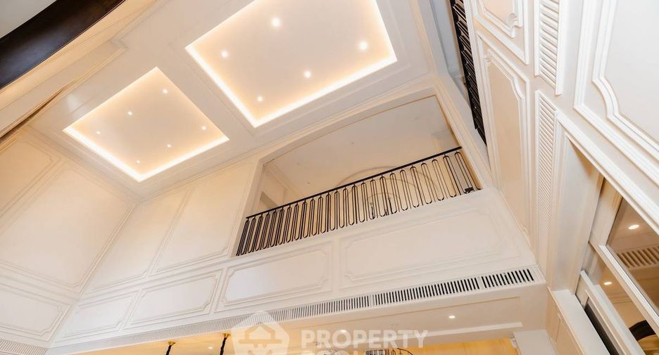 Casa en venta de 4 habitaciones en Bang Khen, Bangkok