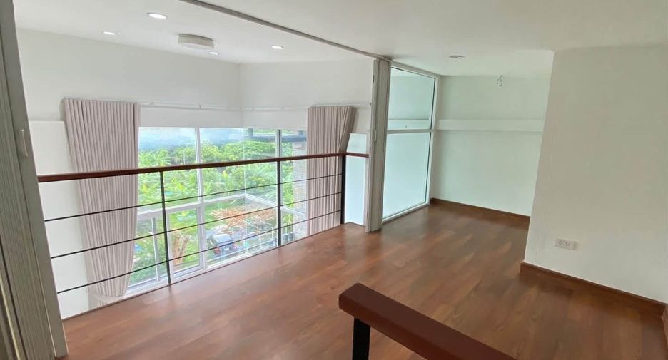 出售 和 出租 4 卧室 联排别墅 在 Lat Phrao, 曼谷