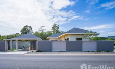 For sale 2 bedrooms villa in Mueang Krabi, Krabi