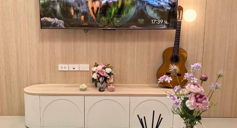For rent 3 bedrooms townhouse in Bang Phli, Samut Prakan