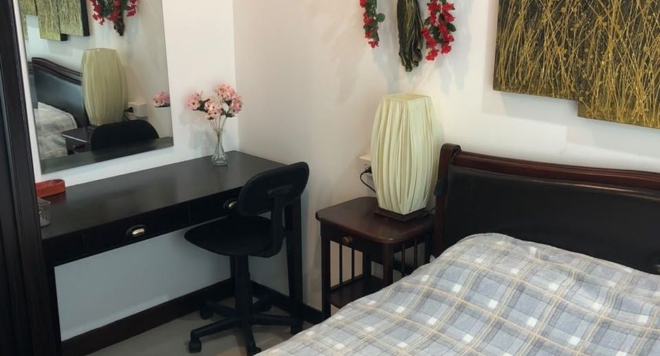 For rent 6 bedrooms villa in Mueang Phuket, Phuket