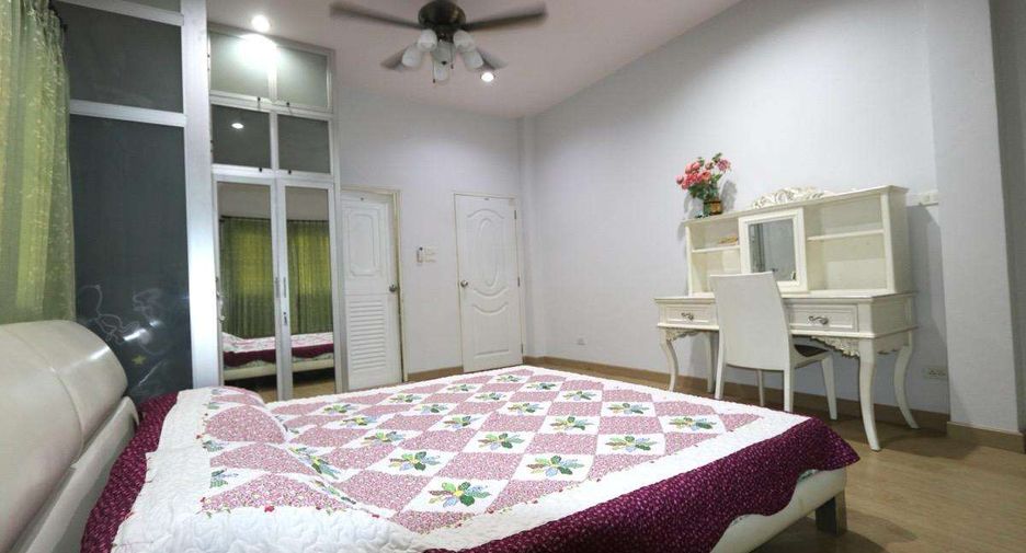 For rent 2 bedrooms house in Saraphi, Chiang Mai