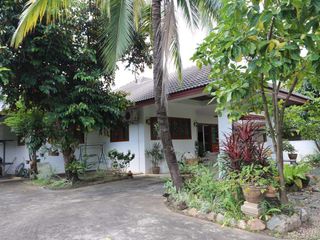À louer 2 chambres maison à Saraphi, Chiang Mai