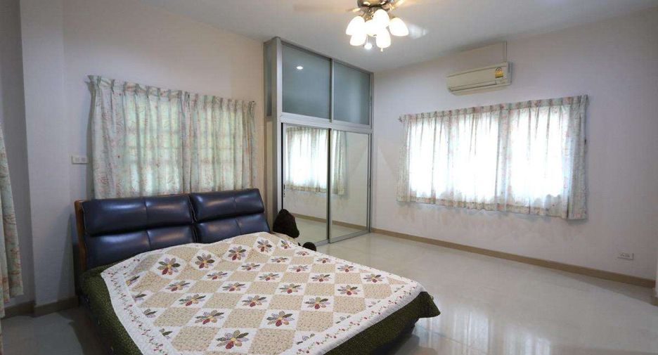 For rent 2 bedrooms house in Saraphi, Chiang Mai