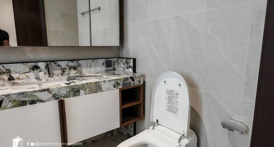 Condo en alquiler de 2 habitaciones en Sathon, Bangkok