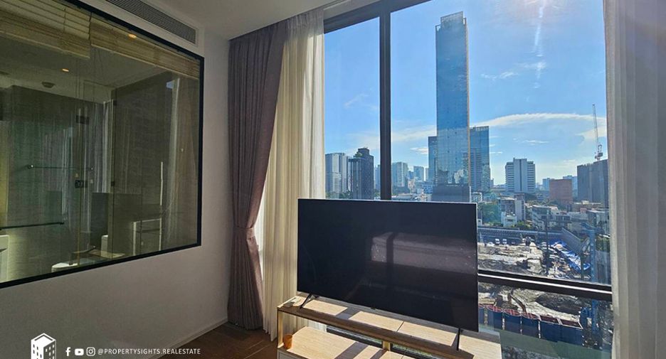 For rent 2 bedrooms condo in Pathum Wan, Bangkok