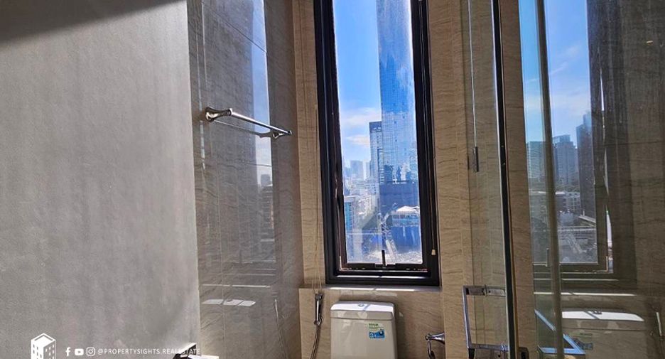 For rent 2 bedrooms condo in Pathum Wan, Bangkok