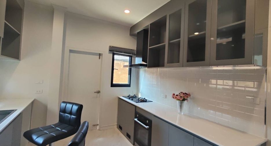 For rent 4 bedrooms house in Mae Rim, Chiang Mai