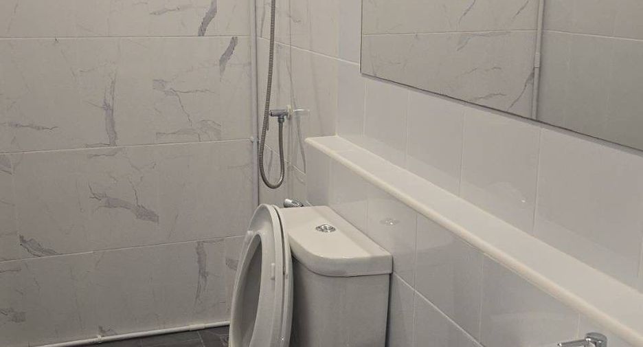 For rent 2 bedrooms townhouse in Bang Lamung, Chonburi