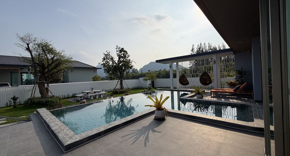Villa en venta de 5 habitaciones en Cha Am, Phetchaburi