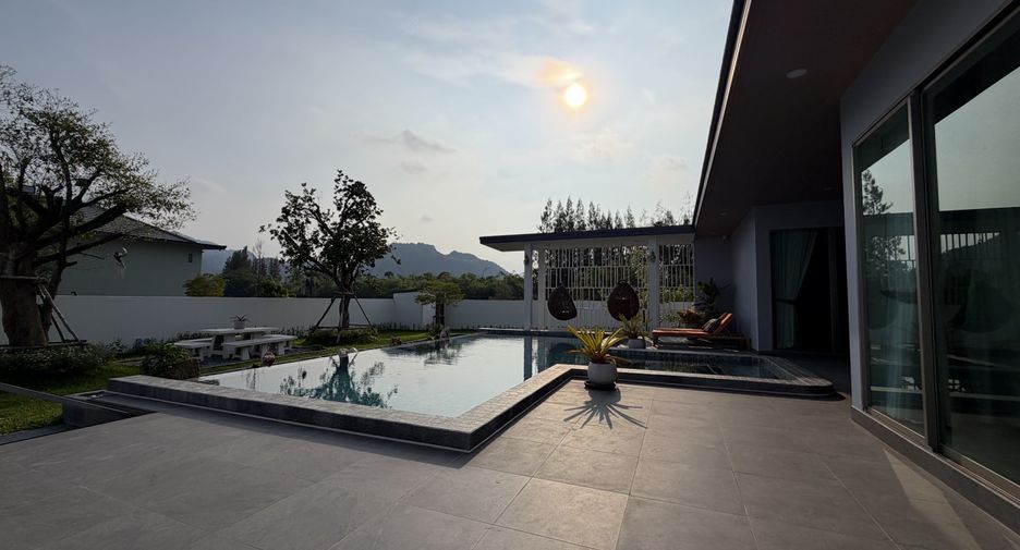 Villa en venta de 5 habitaciones en Cha Am, Phetchaburi