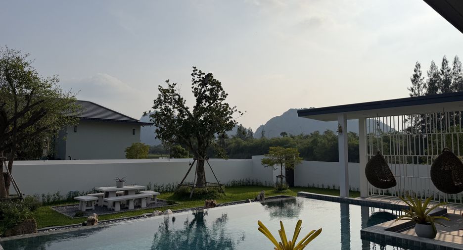 Villa en venta de 5 habitaciones en Cha Am, Phetchaburi