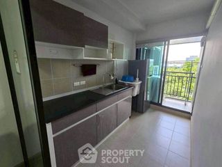 À vendre 1 chambre condo à Bang Phlat, Bangkok