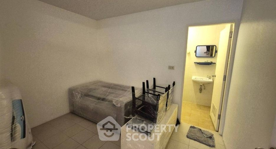 Wohnung zur Miete mit 4 Zimmer in Watthana, Bangkok