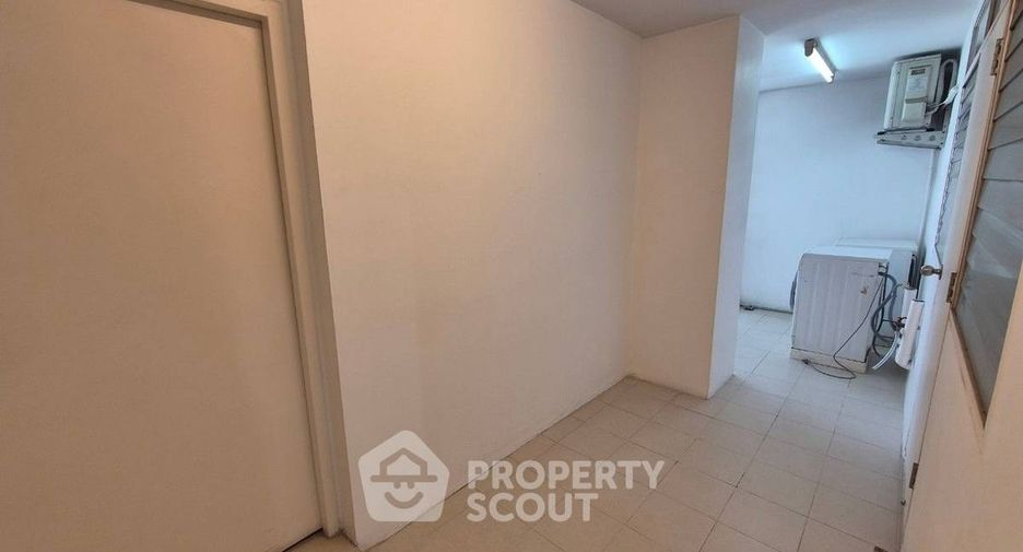 Wohnung zur Miete mit 4 Zimmer in Watthana, Bangkok
