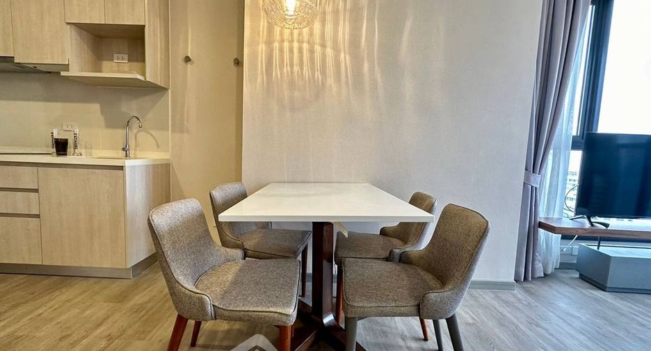 For rent 2 ベッドルーム condo in Si Racha, Chonburi
