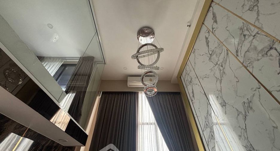 Condo en alquiler de 2 habitaciones en Sathon, Bangkok