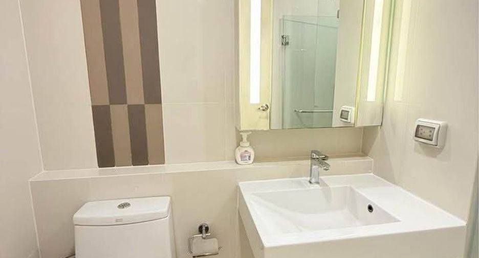 For rent 2 ベッドルーム condo in Phra Khanong, Bangkok