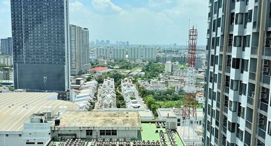 For rent 2 ベッドルーム condo in Phra Khanong, Bangkok