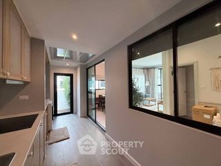 For rent 3 bedrooms townhouse in Lat Krabang, Bangkok