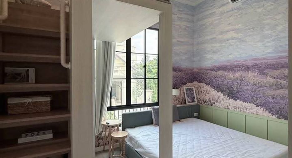 For rent 3 bedrooms townhouse in Lat Krabang, Bangkok