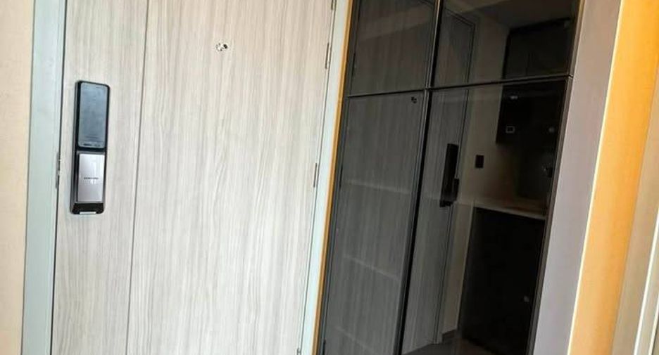 For rent 1 bed condo in Bang Rak, Bangkok