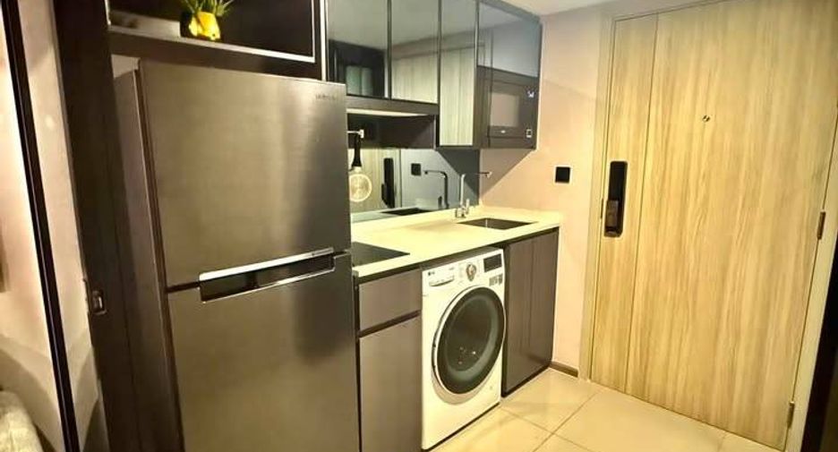 For rent 1 bed condo in Bang Rak, Bangkok