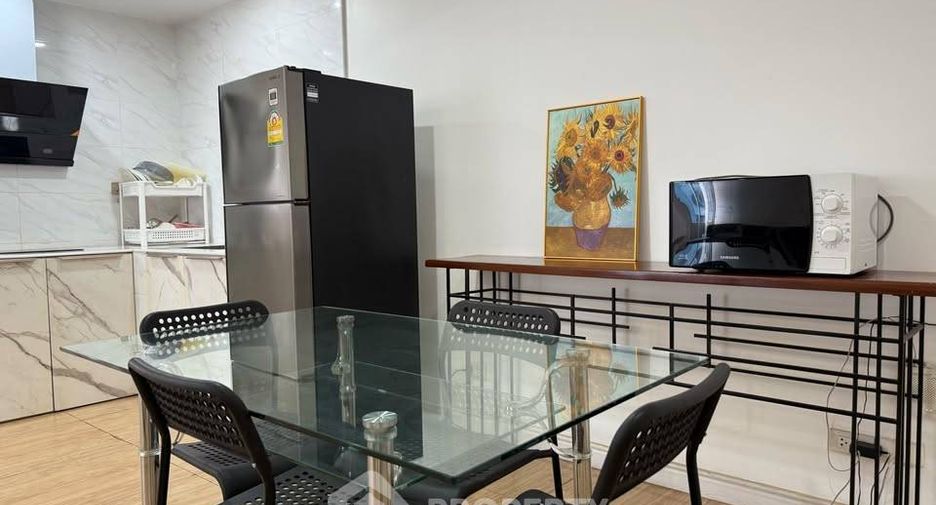 Wohnung zur Miete mit 2 Zimmer in Watthana, Bangkok