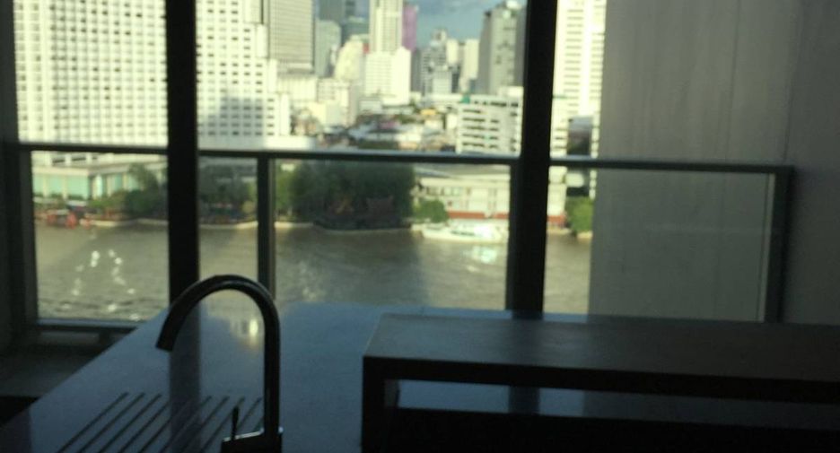 For rent 3 bedrooms condo in Sathon, Bangkok