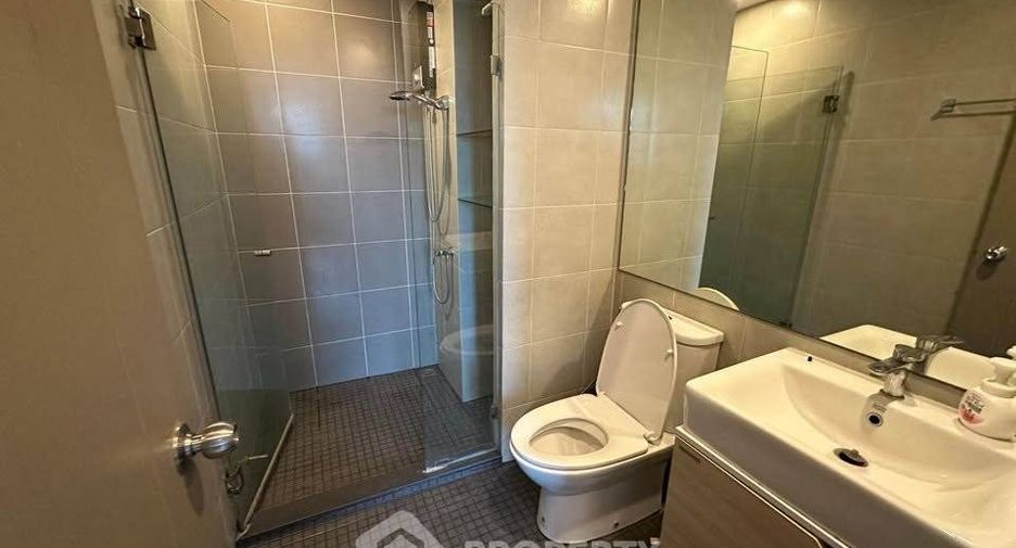 For rent 2 bedrooms condo in Bang Na, Bangkok