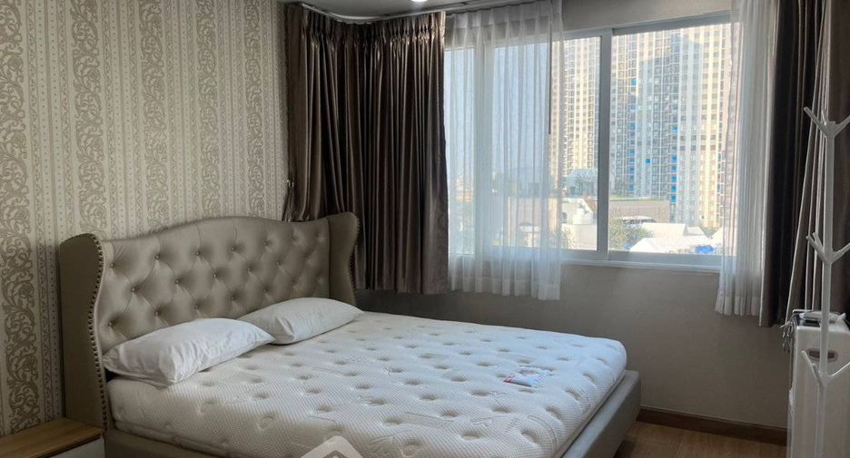 Condo en alquiler de 2 habitaciones en Huai Khwang, Bangkok