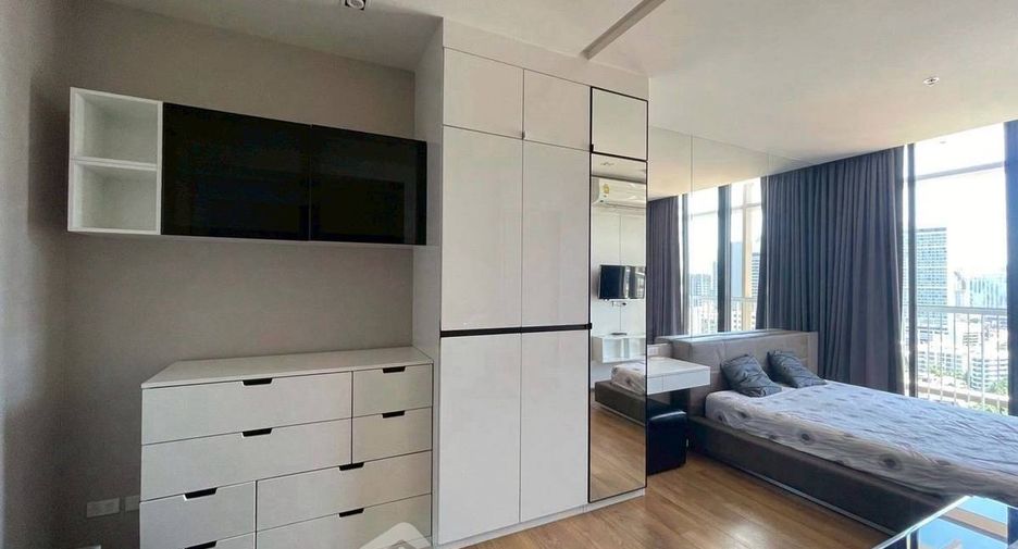 For rent 1 bed condo in Khlong Toei, Bangkok