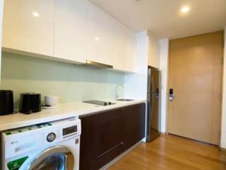 Wohnung zur Miete mit 1 Zimmer in Yan Nawa, Bangkok
