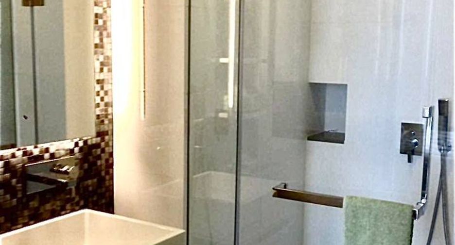 For rent 1 bed condo in Sathon, Bangkok